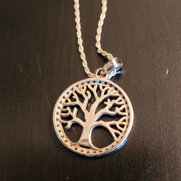 Bijou Brigitte Tree of Life sterling silver necklace - Picture 4 of 10